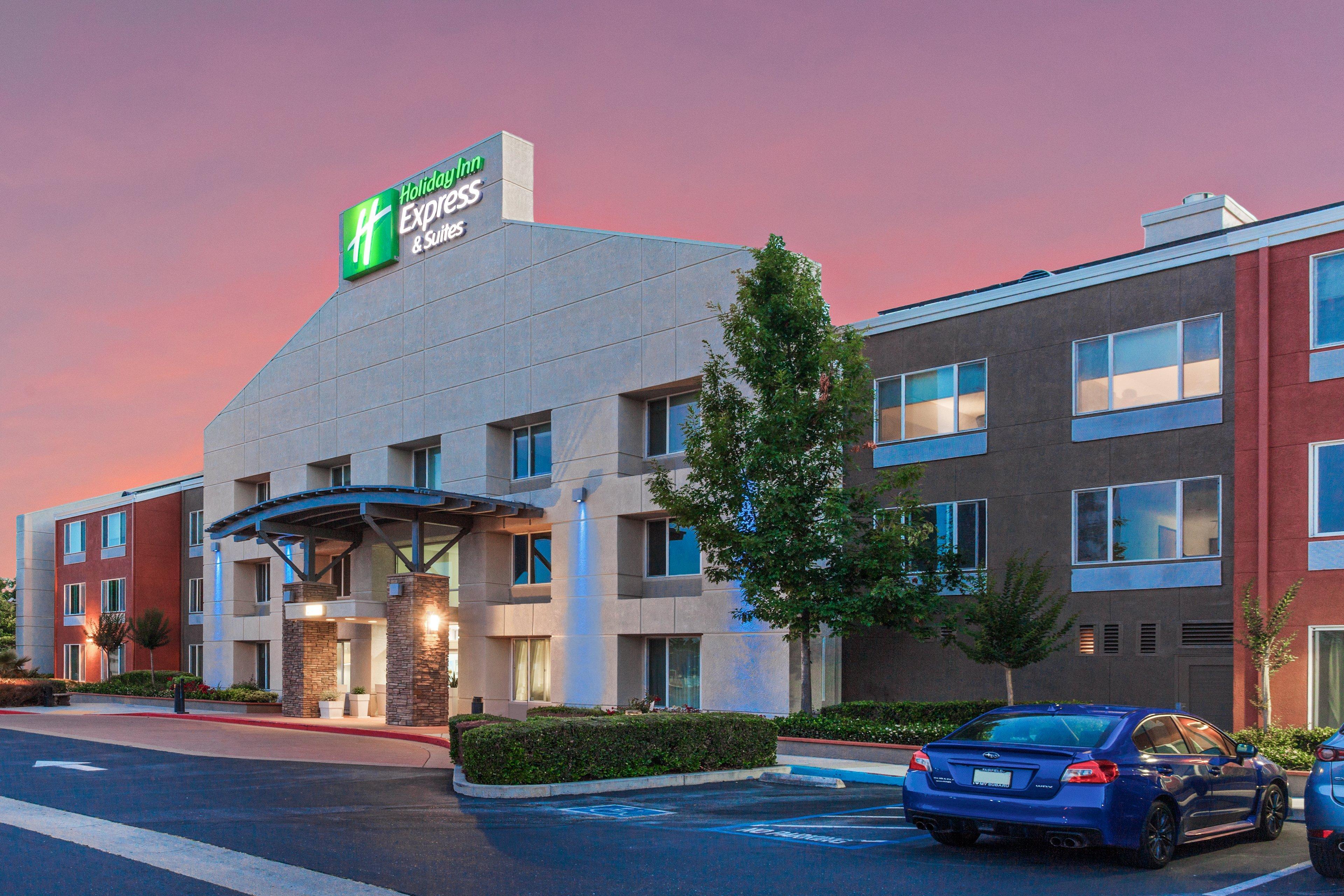 Holiday Inn Express Elk Grove West I-5 By Ihg מראה חיצוני תמונה