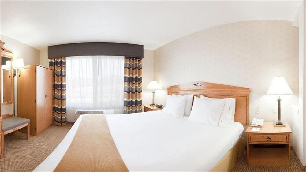 Holiday Inn Express Elk Grove West I-5 By Ihg מראה חיצוני תמונה